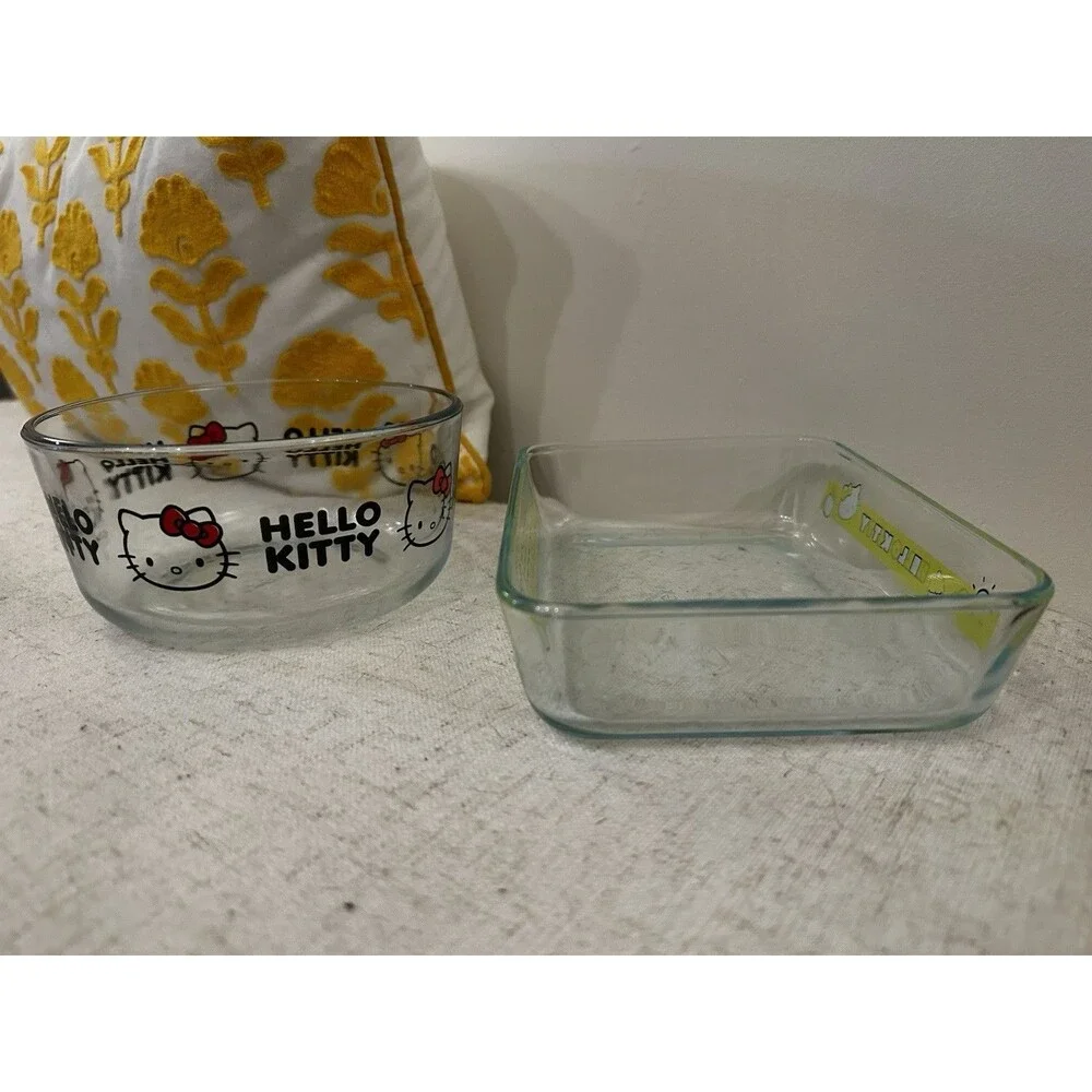 Pyrex hello kitty